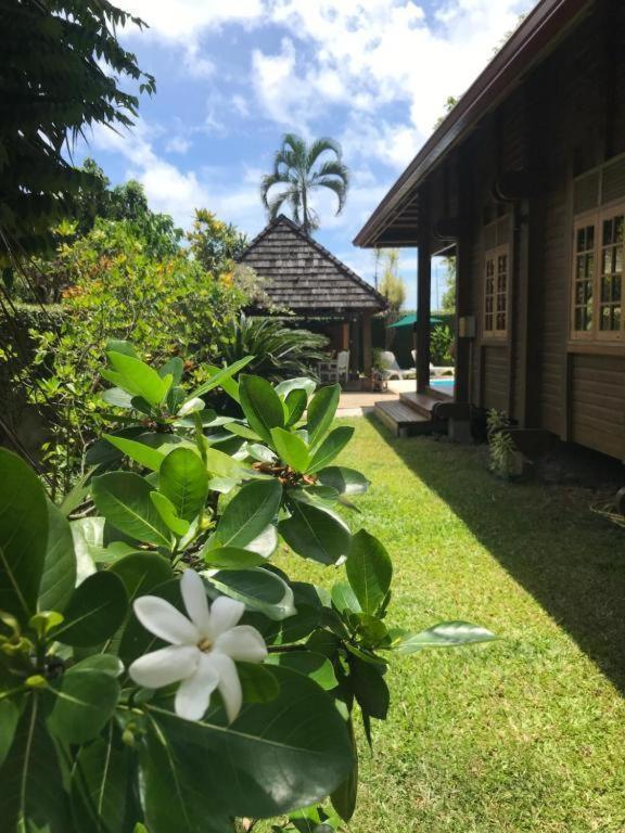 Chalet Ohana, Airport Family House パペーテ エクステリア 写真